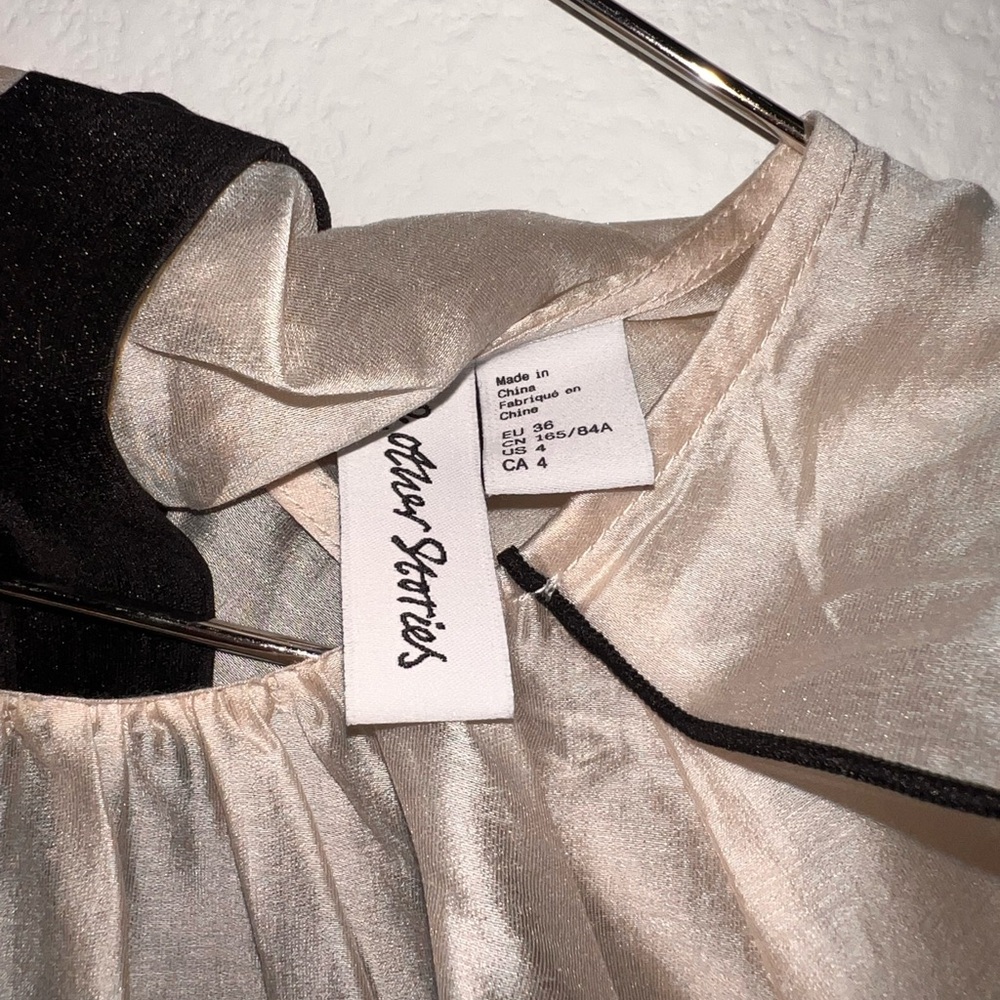 & Other Stories blouse with ruffle sleeves - Picture 7 of 7